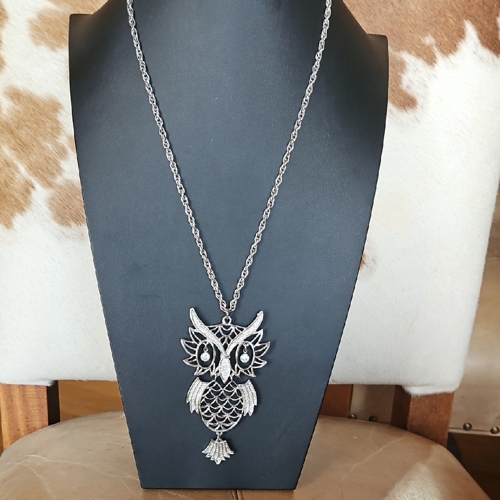 Vintage Silvertone Owl Pendant Necklace  24"